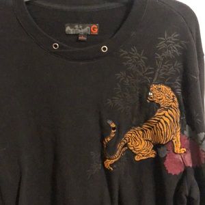 Guess crewneck sweatshirt